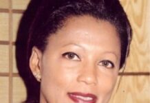 Pour Marie-Reine Hassen, la Centrafrique est le laboratoire le plus abouti de l’influence russe en Afrique mariereine-hassein-corbeaunews-1 Centrafrique : 13 août 2019, ALLOCUTION DE MARIE-REINE HASSEN.