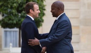 Martin Ziguélé : plus de 60 ans après les indépendances, dès que la lettre de félicitations de l’Élysée tombe, le problème des élections est bouclé Martin Ziguélé : plus de 60 ans après les indépendances, dès que la lettre de félicitations de l’Élysée tombe, le problème des élections est bouclé