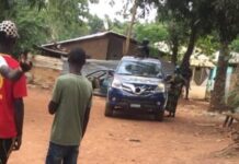 Bangui : la voiture des Chinois volée par leur chauffeur retrouvée par la Gendarmerie Flash info : un auxiliaire de la gendarmerie vient d’être assassiné à Bria