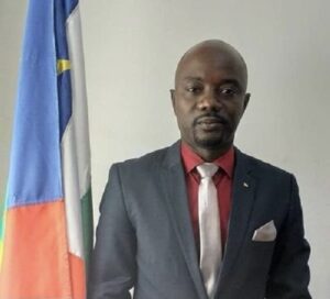 Flash info : l’ancien ministre RÉGIS LIONEL DOUNDA LIBÉRÉ APRÈS PLUS DE CINQ ANS À NGARAGBA
