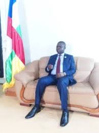 Course à la présidence de l’assemblée nationale : quand un faux diplômé est sur la ligne du départ, et pour la première fois, la Centrafrique risque d’avoir un PAN faux diplômé