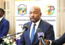 Centrafrique : Quels enjeux politiques et économiques sous-tendent la mise en garde de la Banque mondiale sur les finances publiques ? Investissements ou dépenses ? Les deux visages de l'endettement public : Quand la gestion mafieuse du régime de Touadéra asphyxie la RCA