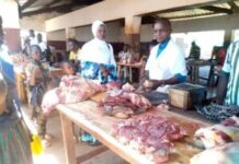 La septième République de Faustin-Archange Touadéra commence mal : la famine continue de frapper , avec la viande de bœuf qui devient un luxe inaccessible pour beaucoup de Centrafricainsle La septième République de Faustin-Archange Touadéra commence mal : la famine continue de frapper , avec la viande de bœuf qui devient un luxe inaccessible pour beaucoup de Centrafricainsle