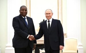 De la France à la Russie : Ziguélé explique le double virage à 180° de Faustin-Archange Touadéra