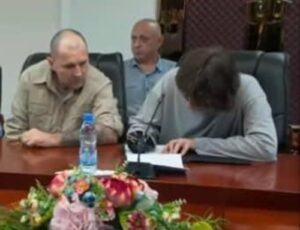 « Je ne voulais pas mourir pour les ambitions d’un fou » : un déserteur russe raconte comment Moscou recrute des mercenaires d’Africa corps en mentant sur l’Afrique
