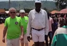 Pathétique et criminel : regarder comment Fidel Gouandjika tente de légitimer les exactions des mercenaires russes en insultant la mémoire des victimes centrafricaines Pathétique et criminel : regarder comment Fidel Gouandjika tente de légitimer les exactions des mercenaires russes en insultant la mémoire des victimes centrafricaines