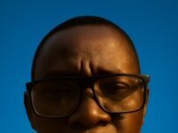 Vincent Mbokoto Dilla du CNCA-PDD dénonce une politique de « deux poids, deux mesures » autour de la nationalité d’Anicet-Georges Dologuélé Portrait de monsieur Vincent Mbokoto Dilla, secrétaire général adjoint du CNCA-PDD