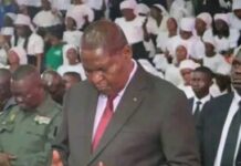 Centrafrique : La recrudescence de l’insecurité à l’est du pays compromet-elle l’avenir du troisième mandat ? Suivez l’analyse du juriste Bernard Selemby Doudou « Vous êtes entouré de faux prophètes du ventre » : Le pasteur Nicolas Talingano tacle sévèrement Faustin-Archange Touadéra et dénonce la corruption du pouvoir
