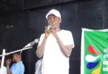 Investiture de Touadéra : un agent d’entretien propulsé DG de l’ONASPORTS suspend tout le sport sur l’ensemble du territoire national Investiture de Touadéra : un agent d’entretien propulsé DG de l’ONASPORTS suspend tout le sport sur l’ensemble du territoire national