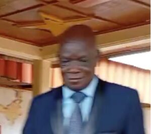De l’autosuffisance à l’assistanat : Comment les projets humanitaires freinent le développement de la Centrafrique, selon Elie Oueifio