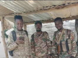 À Sam-Ouandja, une altercation verbale tourne à un affrontement physique entre un soldat FACA et un commerçant, forçant les mercenaires russes à intervenir