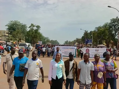 Marche de soutien des partisans du pouvoir à Félix Moloua renommé Premier ministre
