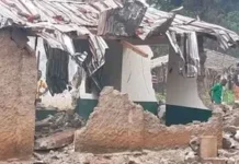 Centrafrique : Dans quelles mesures les événements tragiques de Boali illustrent-ils la violence communautaire comme mode de gouvernance ? Une analyse détaillée de Bernard SELEMBY DOUDOU La mosquée de Boali incendiée par la population en colère après l'assassinat d'un père de famille chrétienne par un présumé Peul