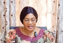 Centrafrique : après son étonnement face aux naissances multiples, le gouvernement veut aider ponctuellement les familles vulnérables Centrafrique : après son étonnement face aux naissances multiples, le gouvernement veut aider ponctuellement les familles vulnérables