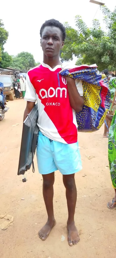 Le voleur le plus terrible du quartier Walingba
