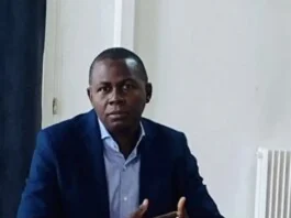 Affaire de la nationalité de l’opposant Dologuélé : Crépin Mboli-Goumba met le grand sorcier de Carnot, le faux diplômé Évariste Ngamana face à ses contradictions juridiques