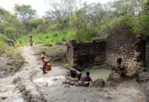 Scandale de l’eau potable à Yalinga : puits pourris , projets validés mais jamais réalisés, et une population qui se gratte la peau jusqu’au sang Scandale de l’eau potable à Yalinga : puits pourris , projets validés mais jamais réalisés, et une population qui se gratte la peau jusqu’au sang