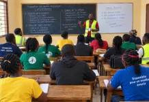 Scolarisation des filles en RCA : Jéhu Henri Michel Gouandjia appelle à faire de l’éducation une priorité Scolarisation des filles en RCA : Jéhu Henri Michel Gouandjia appelle à faire de l’éducation une priorité