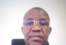 Centrafrique : quand l’avocat de CORE AVIATION SERVICES, Maître VONDO, bloque délibérément à l’inspection du travail la procédure des employés abusivement licenciés Centrafrique : quand l’avocat de CORE AVIATION SERVICES, Maître VONDO, bloque délibérément à l’inspection du travail la procédure des employés abusivement licenciés